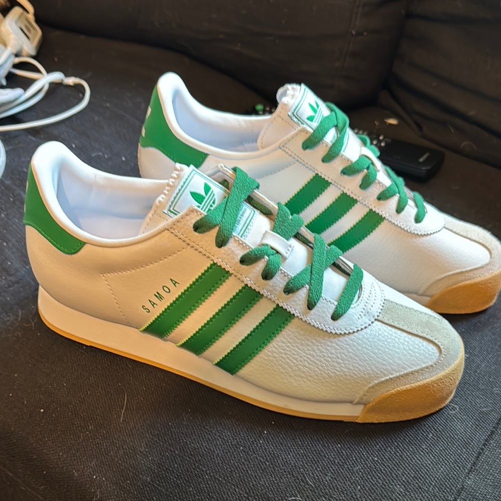 Adidas White and Green Sneakers Classic Retro Design